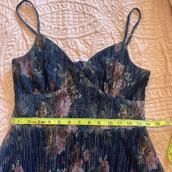 Navy Floral Shimmer Dress—Missing Belt, Size 4 - Picture 17 of 17